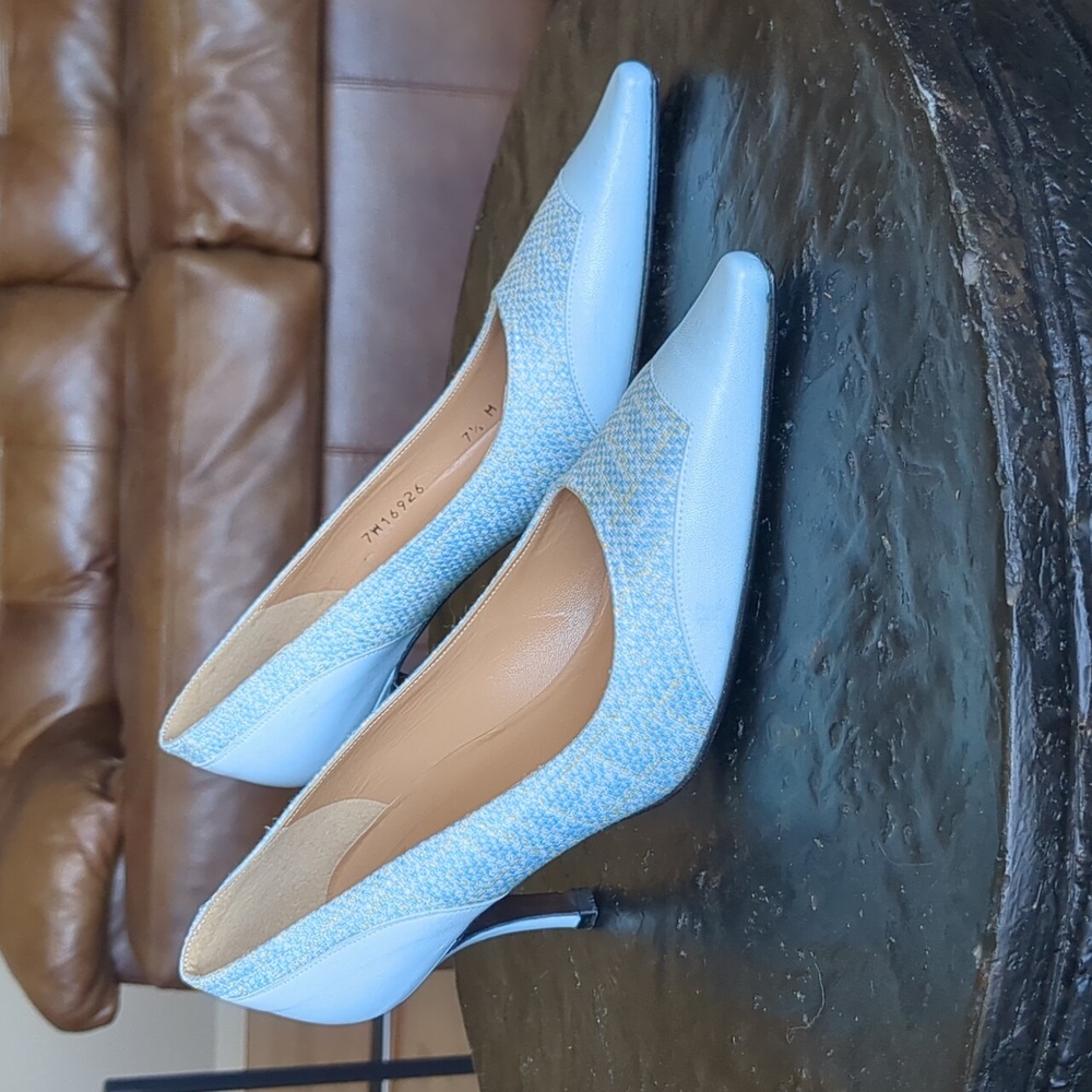 Stuart Weitzman Light Blue Tweed Fabric Leather Pointed Toe Heels size 7.5